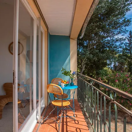 D'hotes - La Moustelle ゲストハウス ラ・クロワ・ヴァルメ